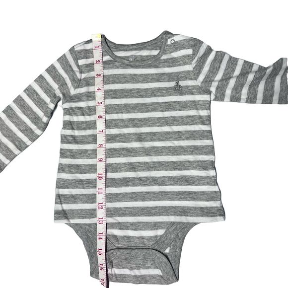 NWT Gap Baby 12 - 18 months Heather Gray White Stripe One piece Bear Embroidery - Picture 9 of 11